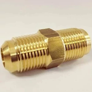 Rézcső közcsavar 3/8" 10mm