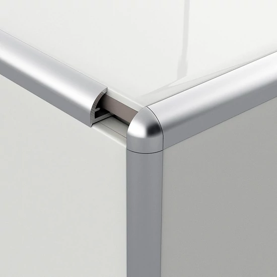 Profilplast íves élvédő alu 8 mm eloxált matt ezüst 2,5m